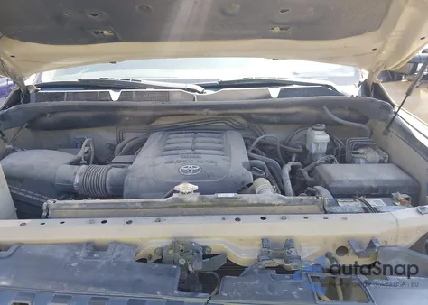 2018 Toyota Tundra Sr5 5.7L V8 z USA, uszkodzony, nr VIN 5TFDW5F17JX749304